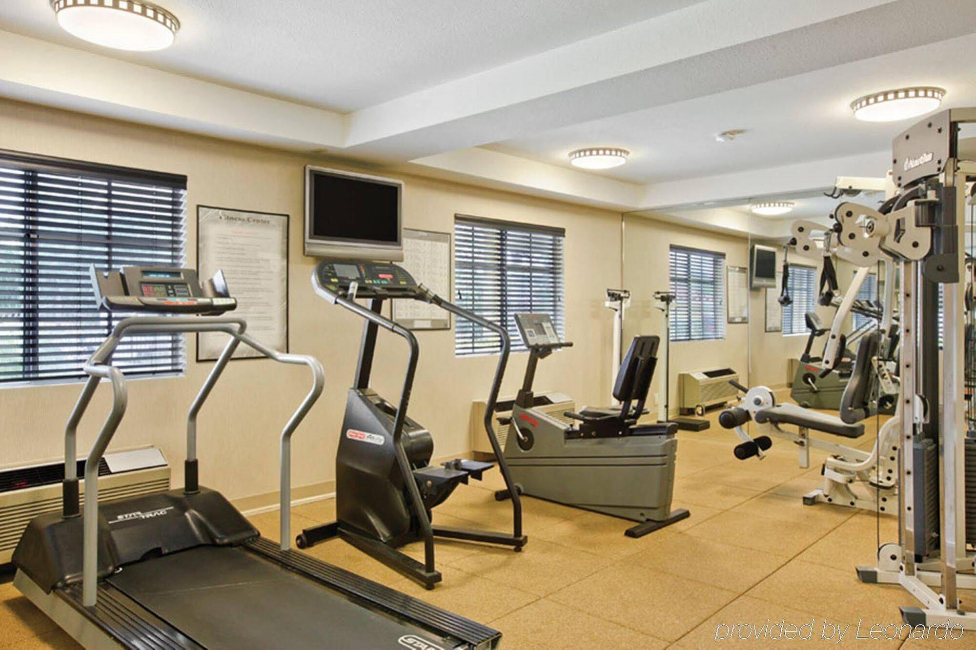 Holiday Inn Express Hotel & Suites San Diego-Escondido By Ihg Exterior foto